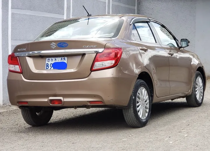 Suzuki Dzire 2021 Automatic – photo 5