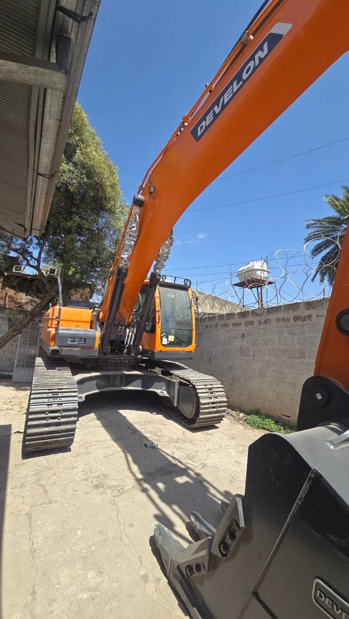 Develon Crawler Excavator DX360LCA-7M – photo 7