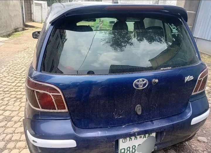 Toyota Vitz 2004 Automatic – photo 3