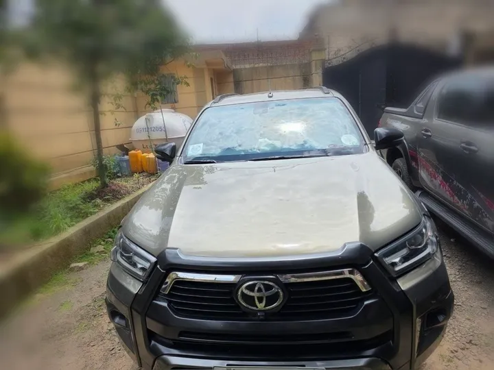 Toyota Hilux Double Cab 2022 – photo 4