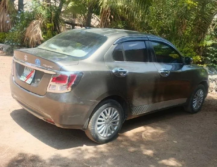 Suzuki Dzire 2021 Automatic – photo 3