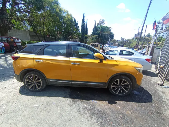 FAW Bestune T77 2021 SUV – photo 10