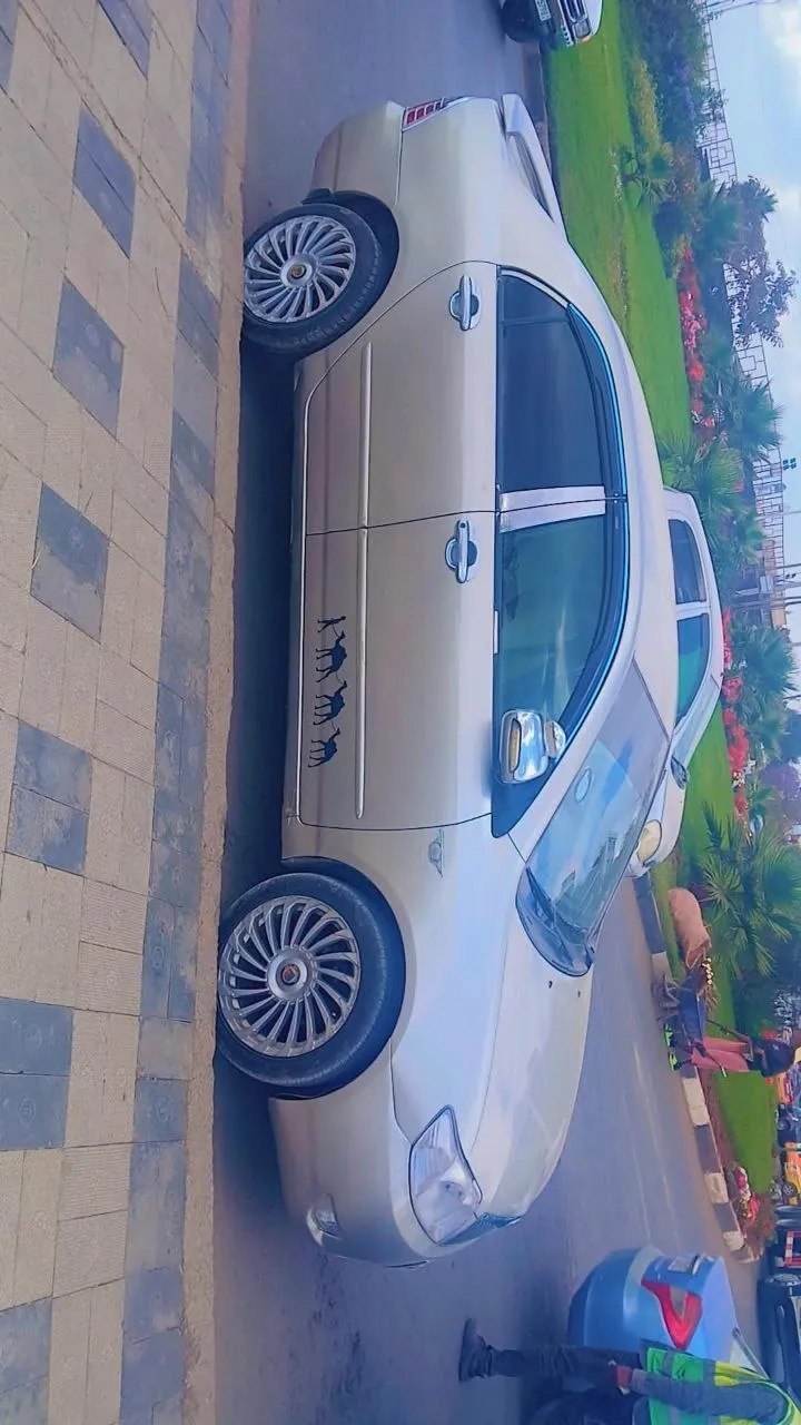 Toyota Corolla 2007 Sedan – photo 3
