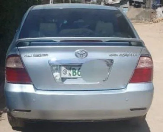 Toyota Corolla 2005 Manual – photo 3