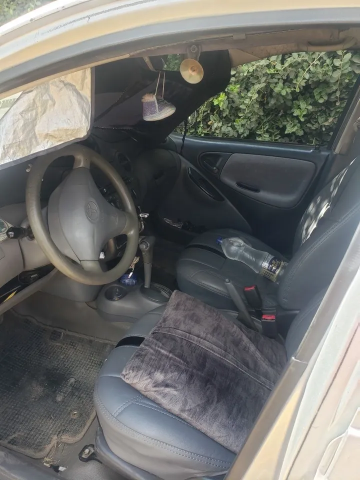 Toyota Vitz 2001 Hatchback – photo 6