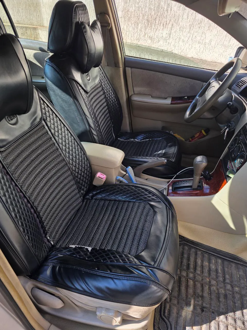 Toyota Corolla Sedan – photo 5