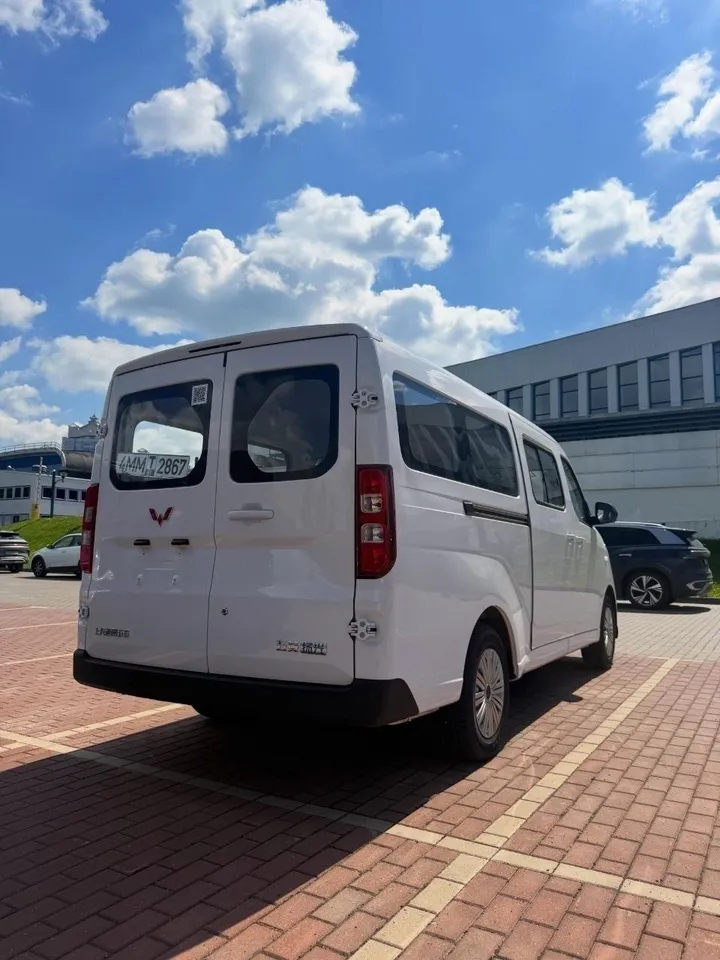 Wuling Hongguang EV MPV 14 Seater – photo 5