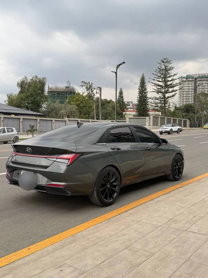 Hyundai Avante Hybrid 2022 Full Option – photo 8