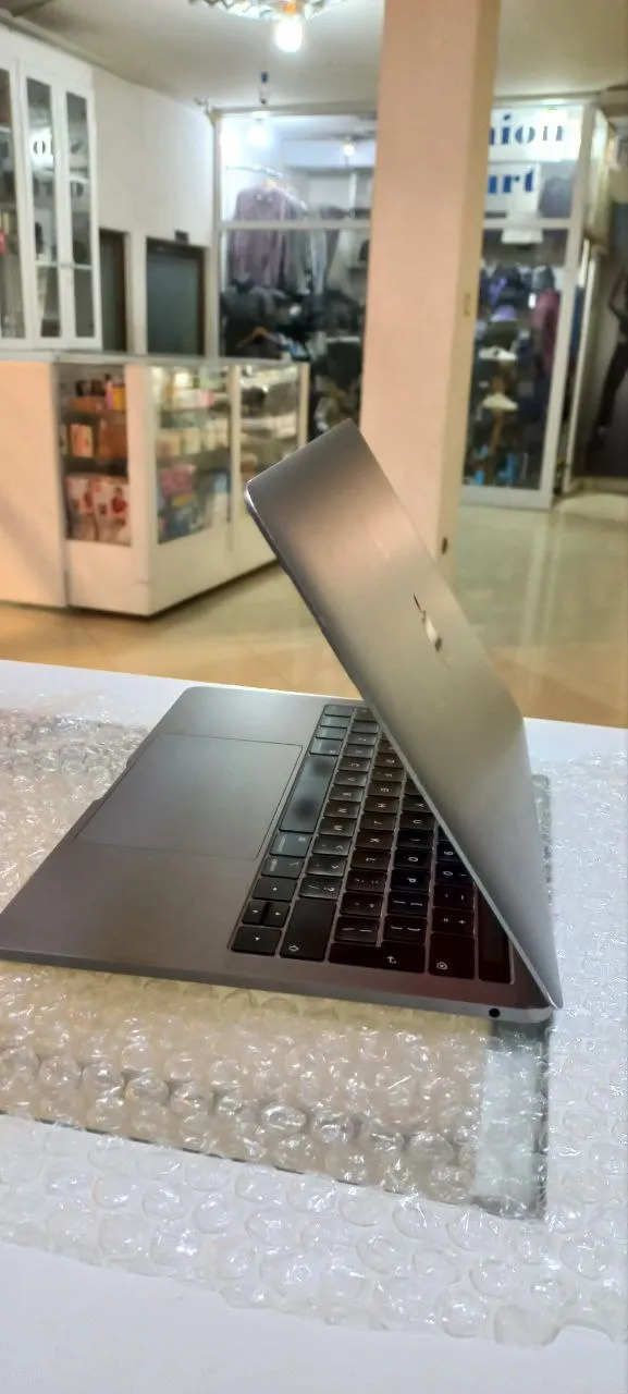 Apple MacBook Pro 2019 13.3 Inch – photo 3