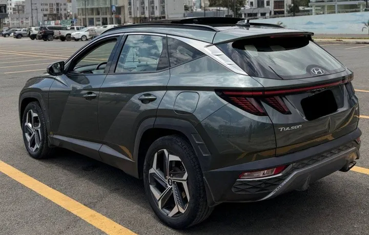 Hyundai Tucson 2022 AWD SUV – photo 4