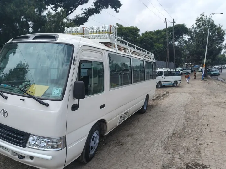 Toyota Coaster Bus 2003 – photo 6