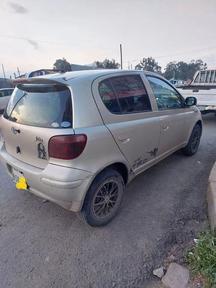 Toyota Vitz 2004 Automatic – photo 3