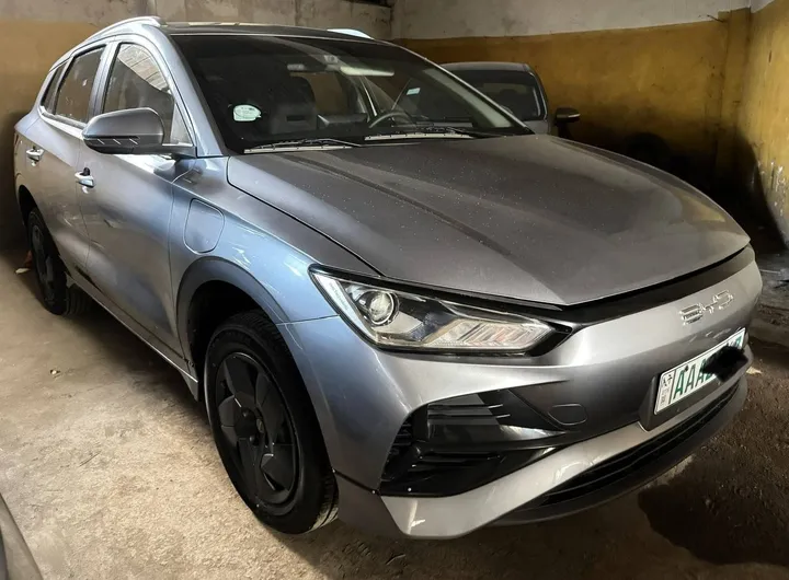 BYD E2 2025 – photo 4