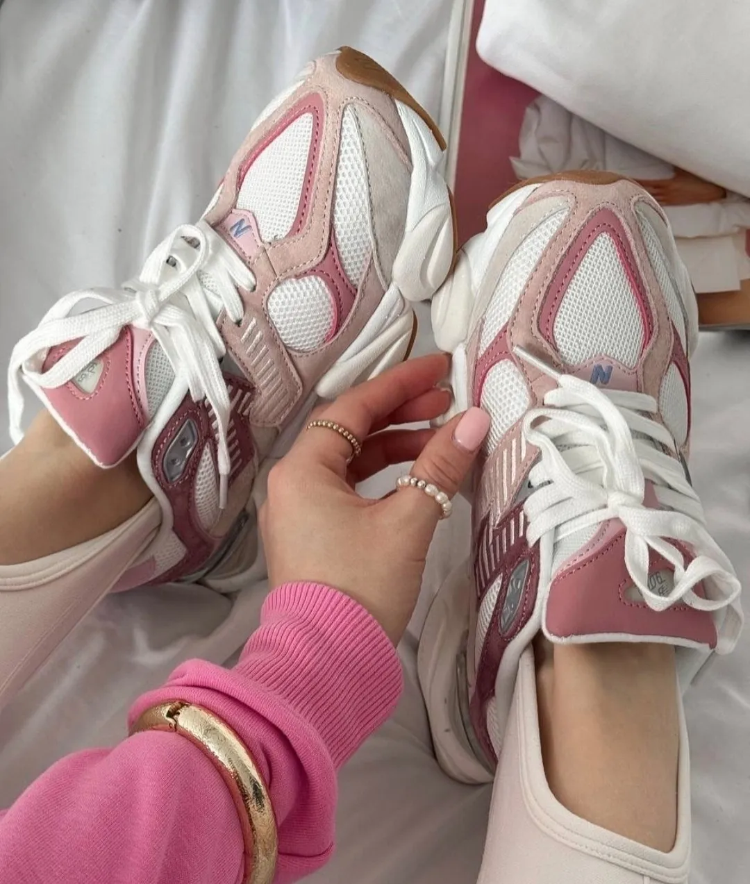 New Balance 9060 Rose Pink Sneakers – photo 3