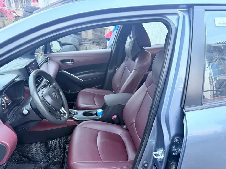 2023 Toyota Corolla Cross Hybrid – photo 4