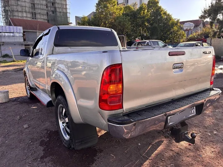 Toyota Hilux King Cab 2006 – photo 3