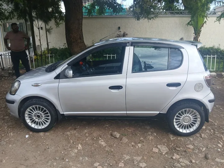 Toyota Vitz 2002 Automatic – photo 7