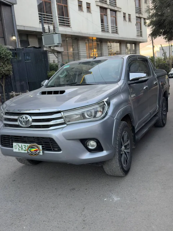 Toyota Hilux 2017 Double Cab – photo 5