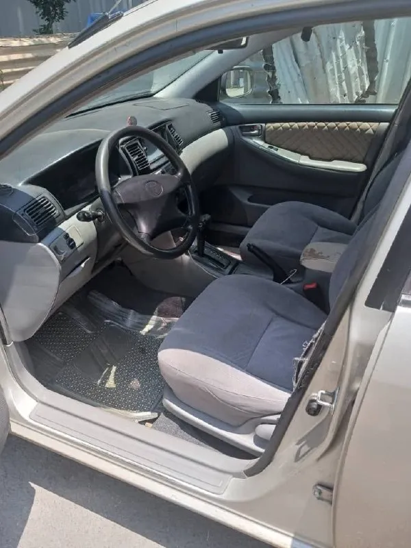 Toyota Corolla 2004 Automatic – photo 4