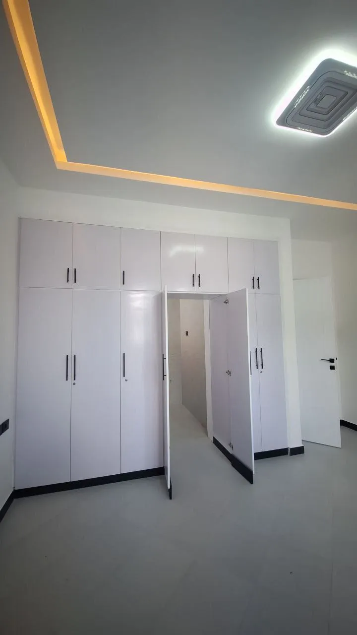 Modern 260 sqm Villa in Ayat – photo 3