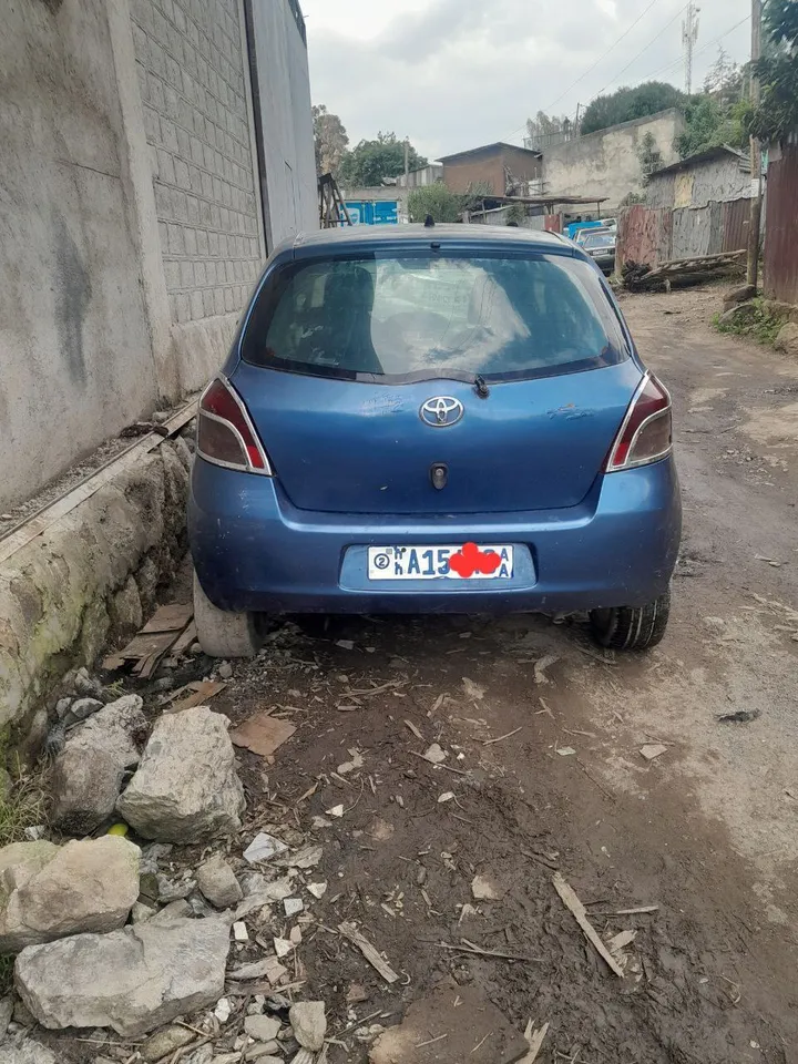Toyota Yaris Compact 2006 Manual – photo 3