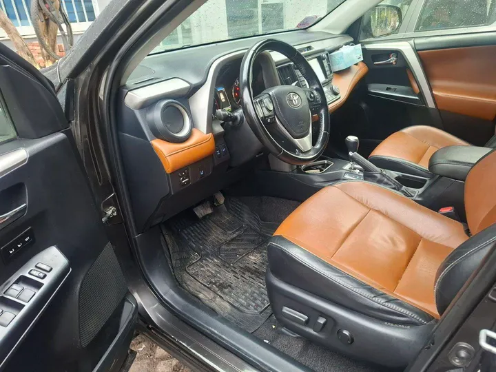 Toyota RAV4 2018 Europe Full Option – photo 4