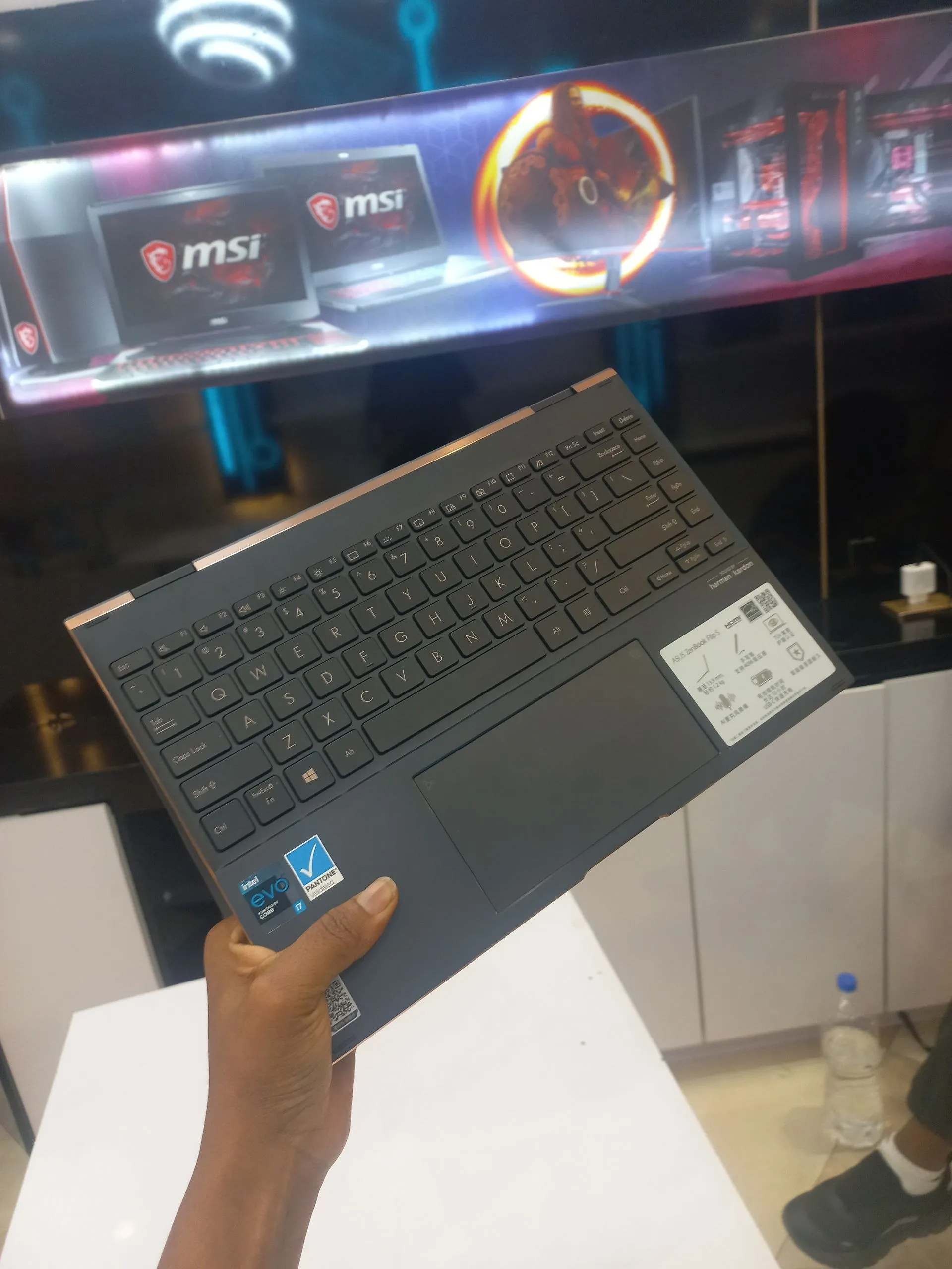 Asus Vivobook Go 14 Flip – photo 3