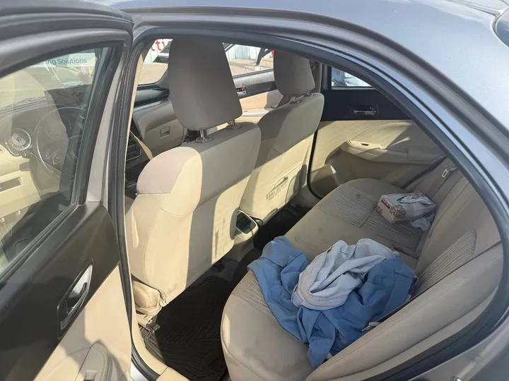 Suzuki Dzire 2022 Automatic – photo 3