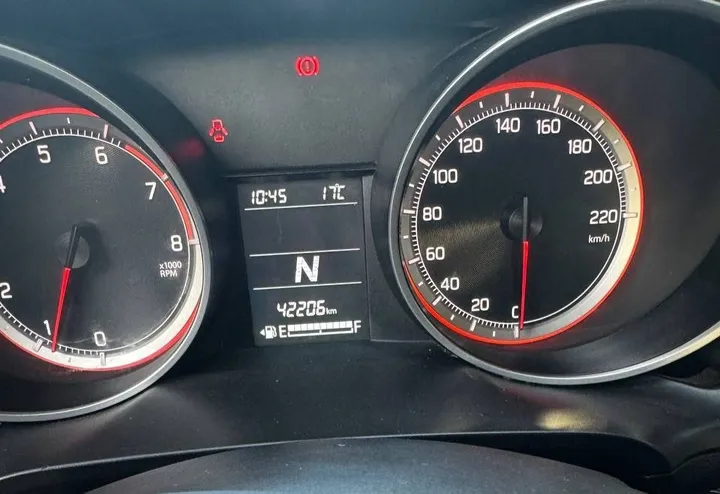 Suzuki Swift 2021 Automatic – photo 8