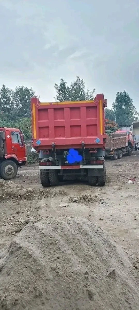 Sinotruk Howo Dump Truck – photo 3