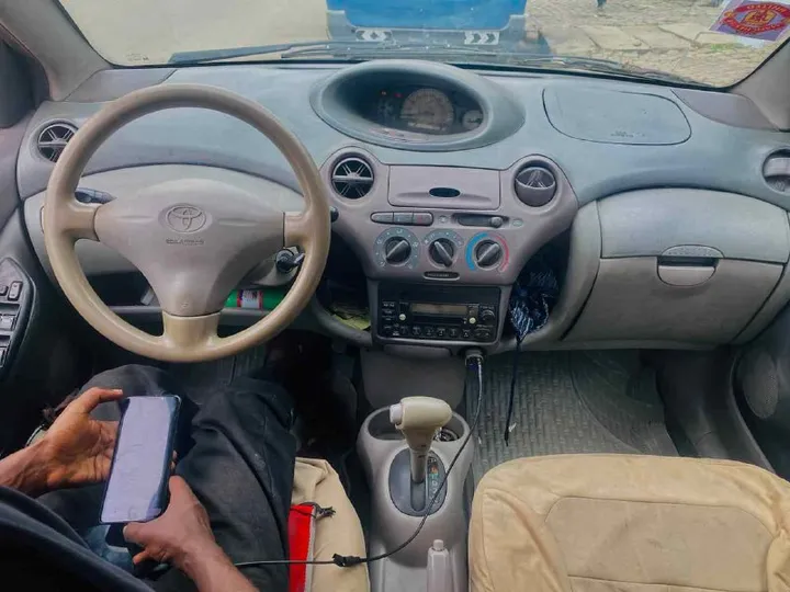 Toyota Platz 2001 Automatic – photo 3