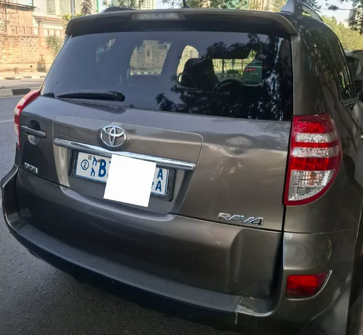Toyota RAV4 2012 Automatic 2.0L – photo 4