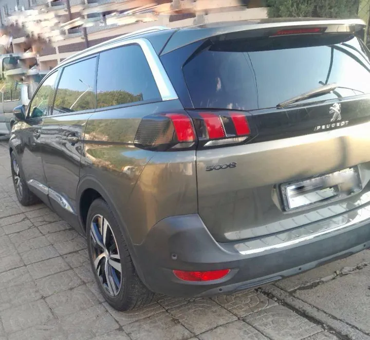 Peugeot 5008 2021 SUV – photo 3
