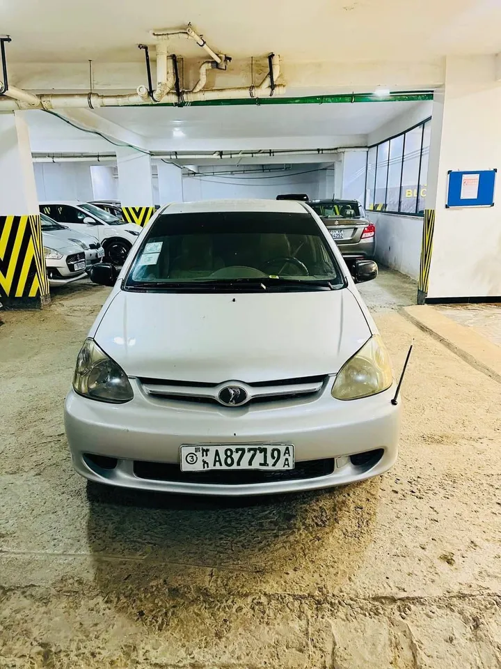 Toyota Platz 2005 Automatic – photo 5