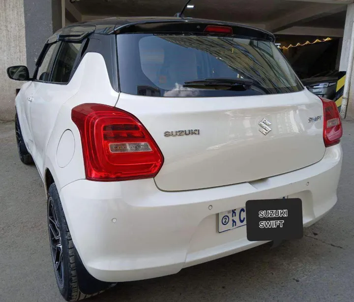 Suzuki Swift 2022 Automatic – photo 5