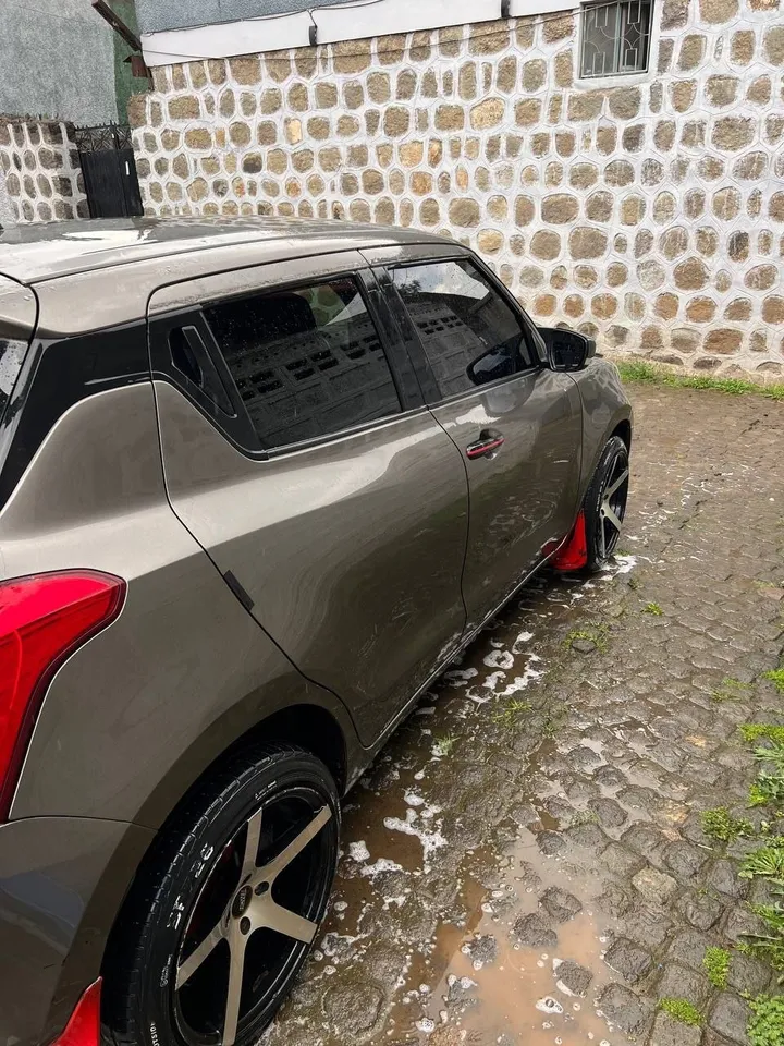 Suzuki Swift 2022 Automatic 1.2L – photo 5