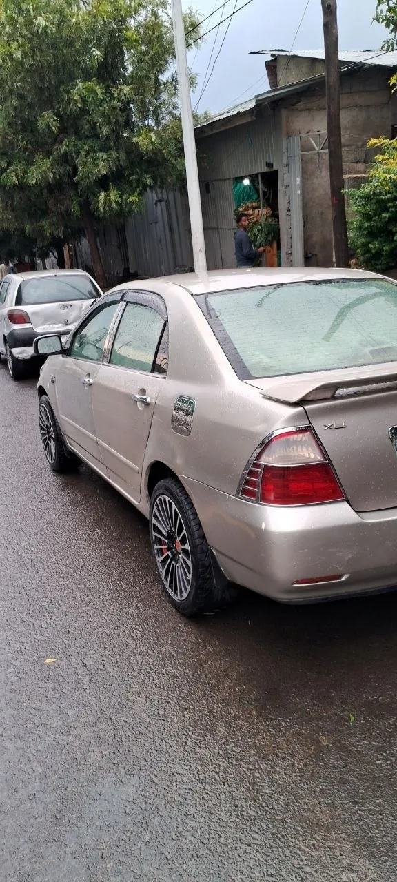 Toyota Corolla 2005 Sedan – photo 3