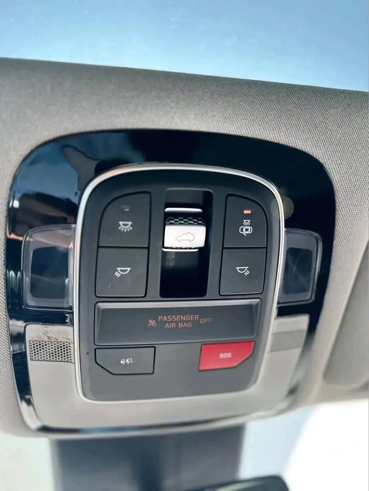 Hyundai Santa Fe Hybrid 2023 – photo 6