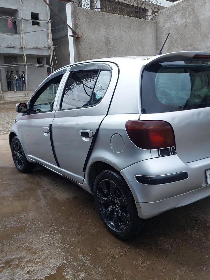 2004 Toyota Vitz 1.0L Automatic – photo 9