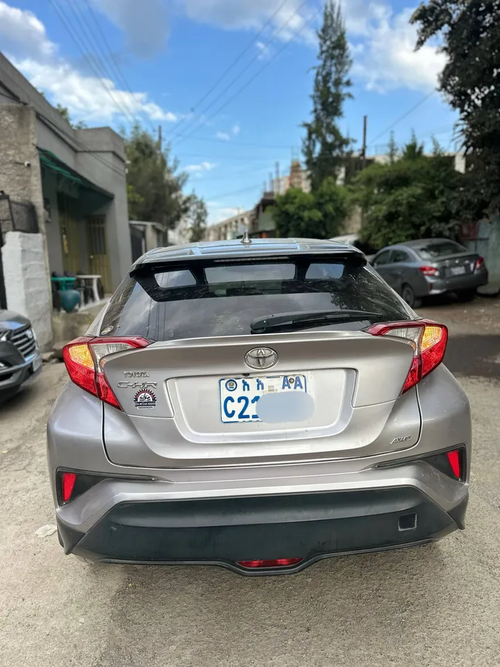 Toyota CHR 2020 Automatic – photo 3
