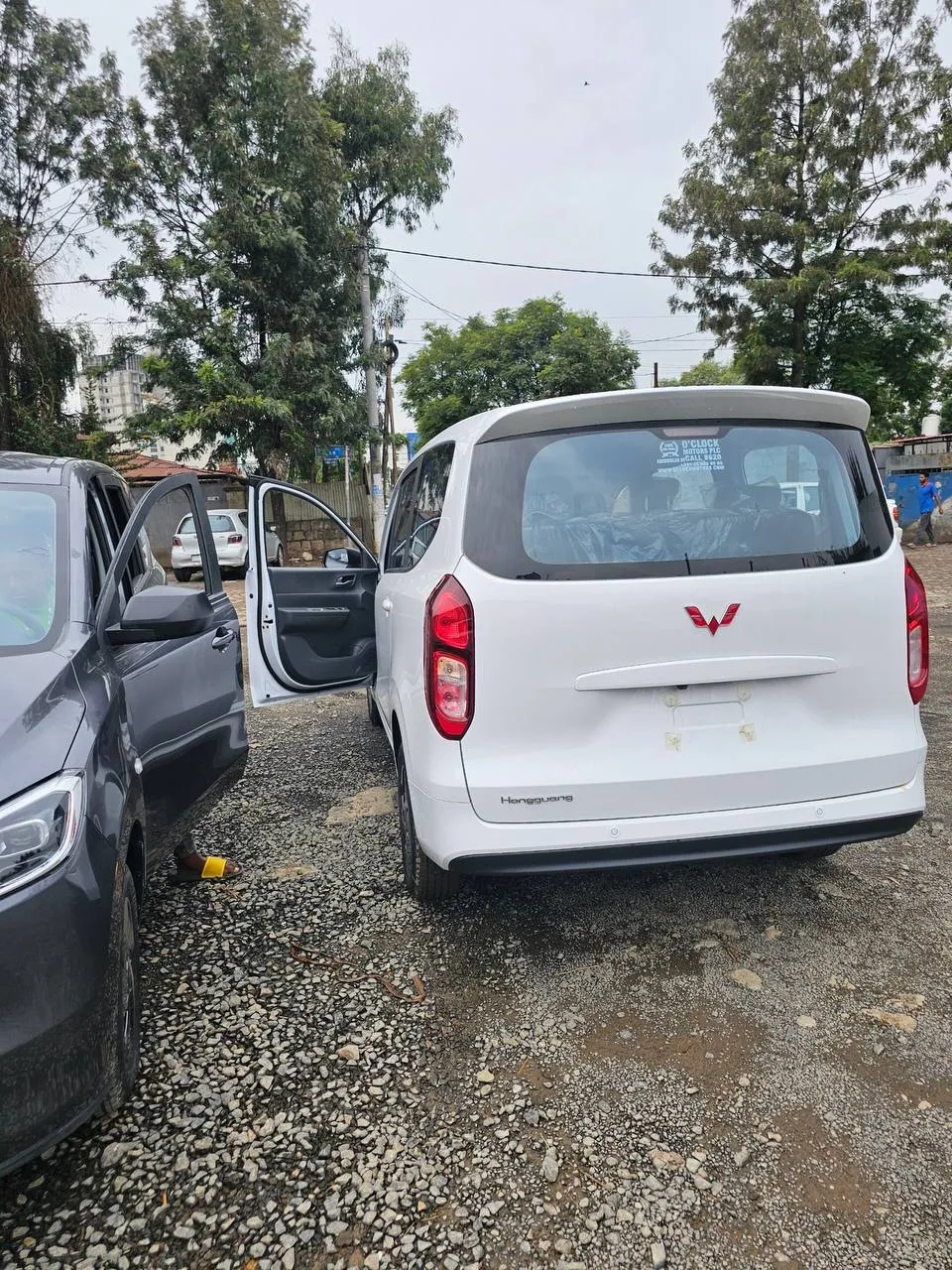 Wuling 2025 Hybrid Plug-in 8-Seater Van – photo 7