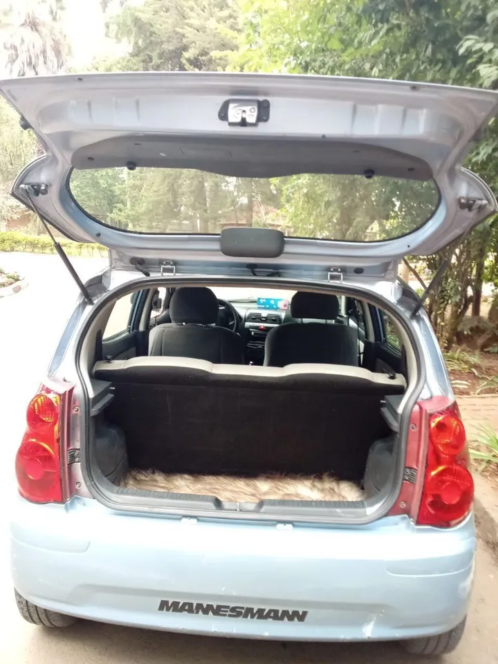 Kia Picanto 2008 Manual – photo 5