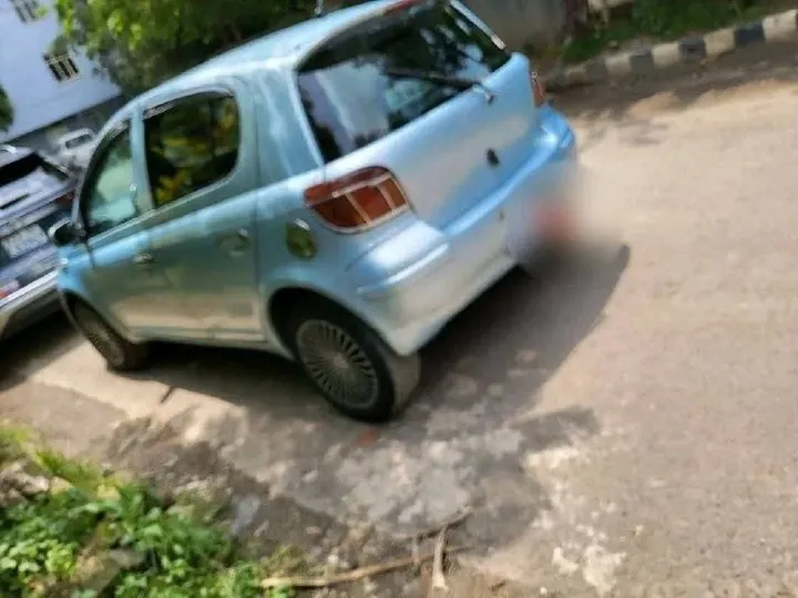 Toyota Vitz 2004 Automatic – photo 3