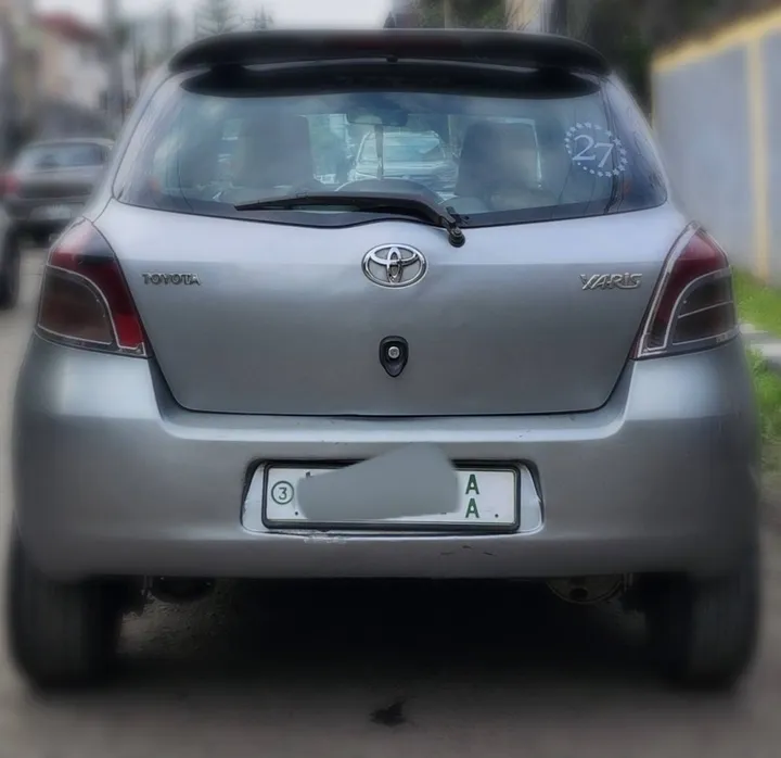Toyota Yaris Compact 2008 – photo 5