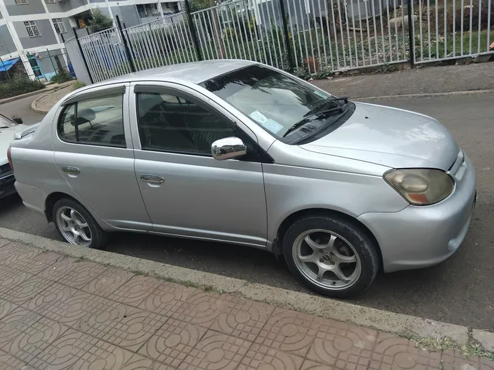 Toyota Platz 2005 – photo 4