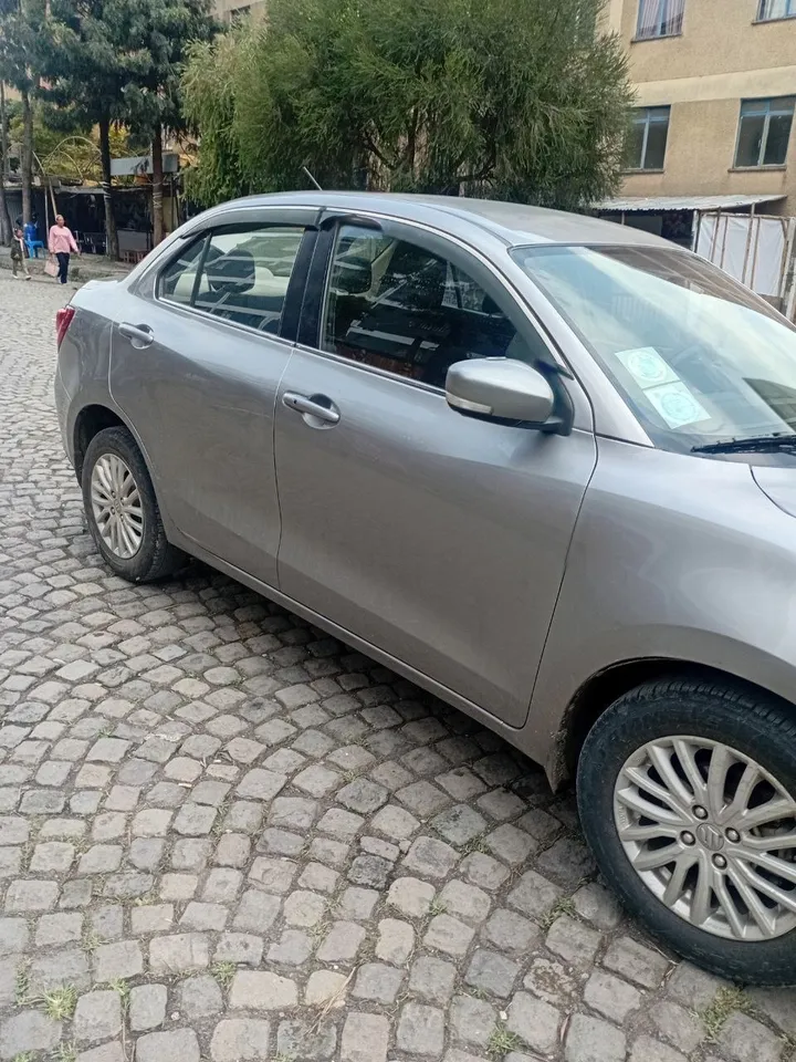 2022 Suzuki Dzire Sedan – photo 4