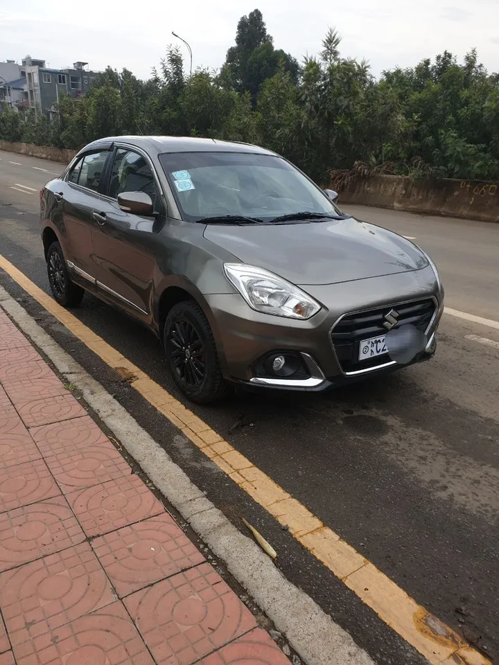 Suzuki Dzire 2022 Automatic – photo 4