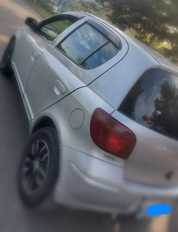 Toyota Vitz Yaris 2004 – photo 5