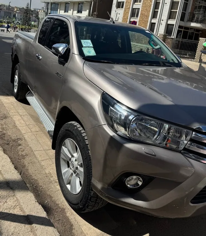 Toyota Hilux Revo 2019 – photo 4
