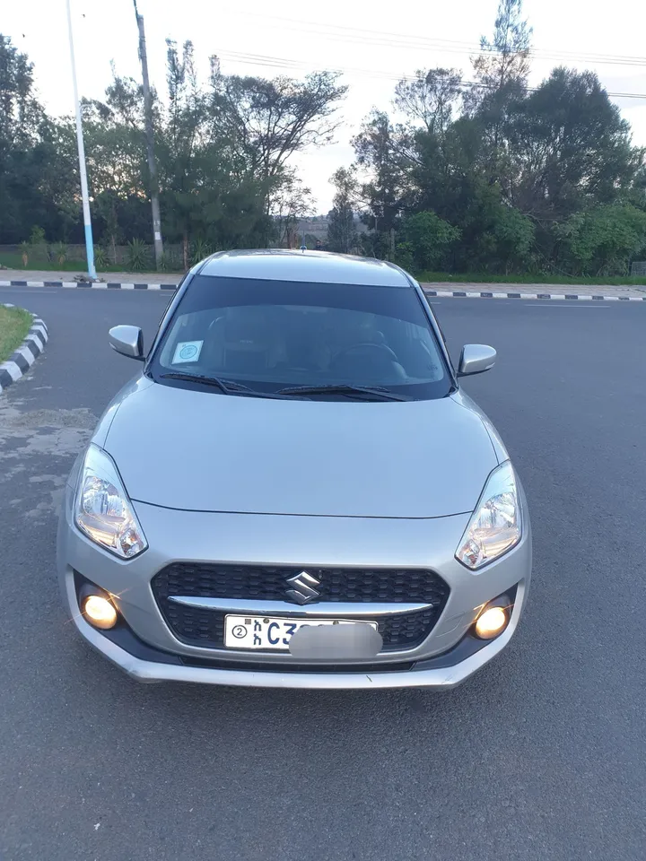 Suzuki Swift 2022 Automatic – photo 5